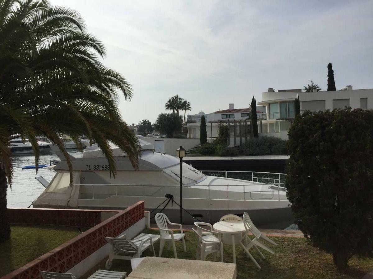 Appartement Rez De Jardin Emplacement #1 Empuriabrava Bagian luar foto